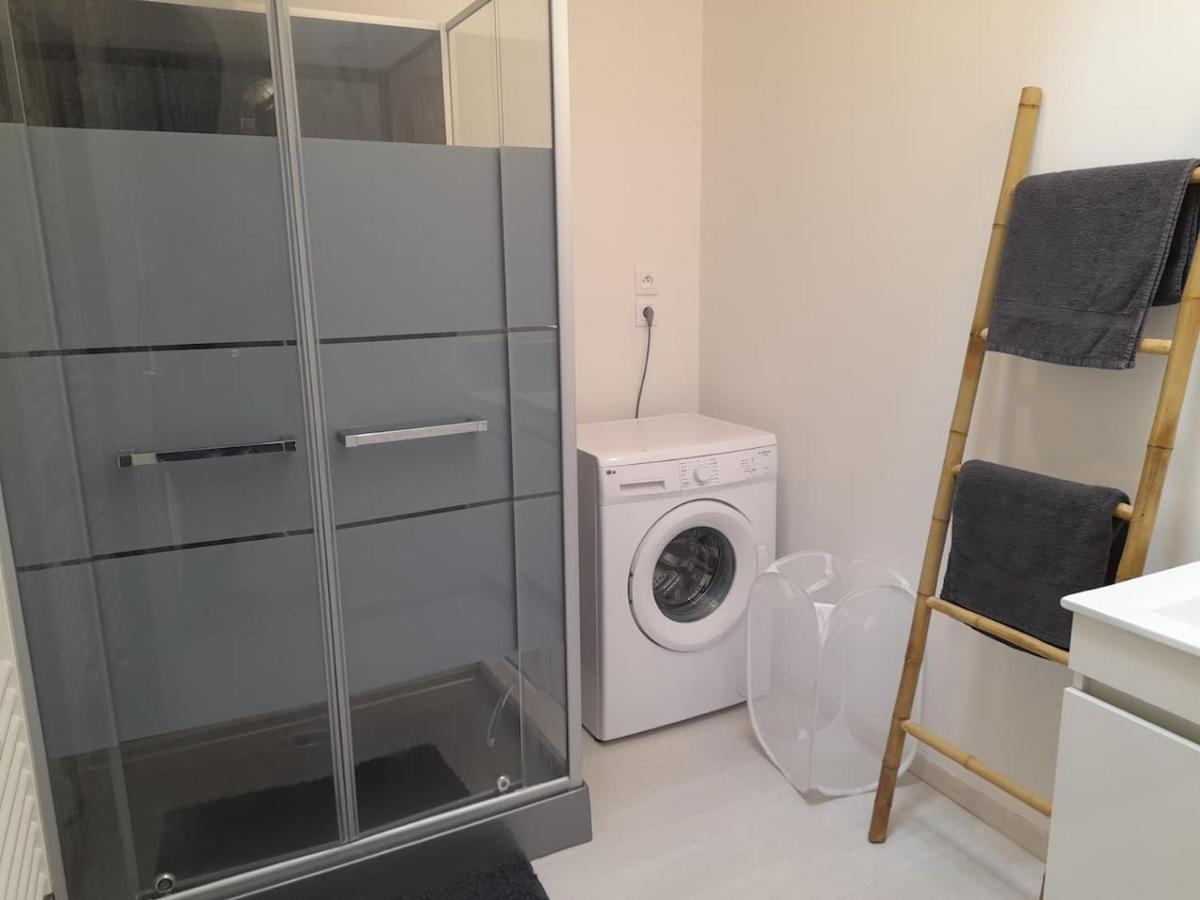 Logement De 100M2 Avec Terrasse Wardrecques Bagian luar foto